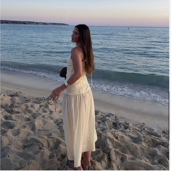 ZARA NWT SUMMER blogger FAV Draped Midi Dress
ZW Collection SIZE M - Picture 10 of 16